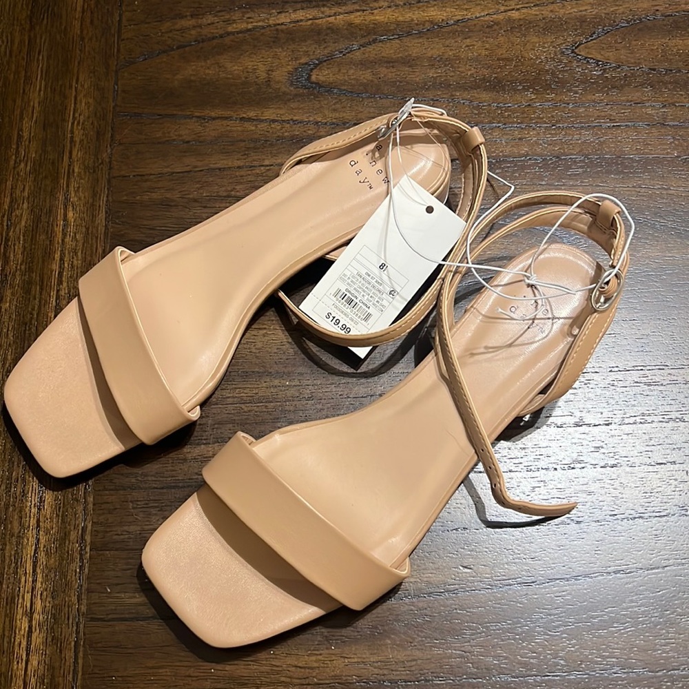 Never worn target tan sandals
